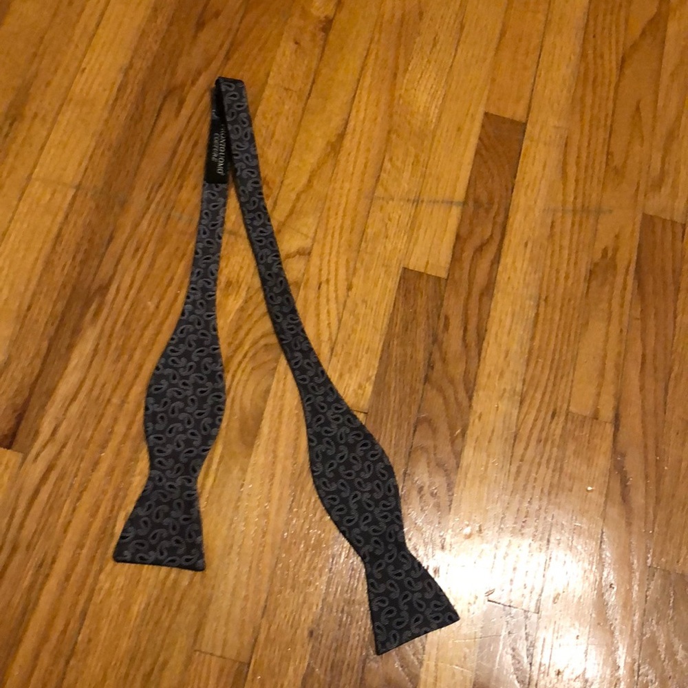 Men’s bow tie